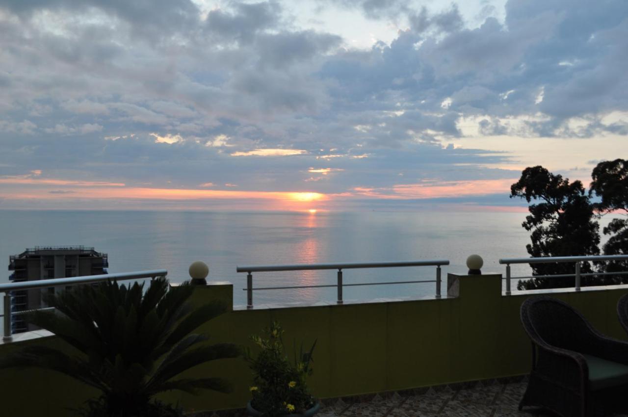 Akhmed Guest House Kvariati Exterior photo