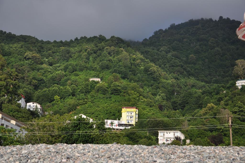 Akhmed Guest House Kvariati Exterior photo